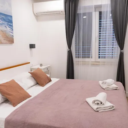Anita Apartment