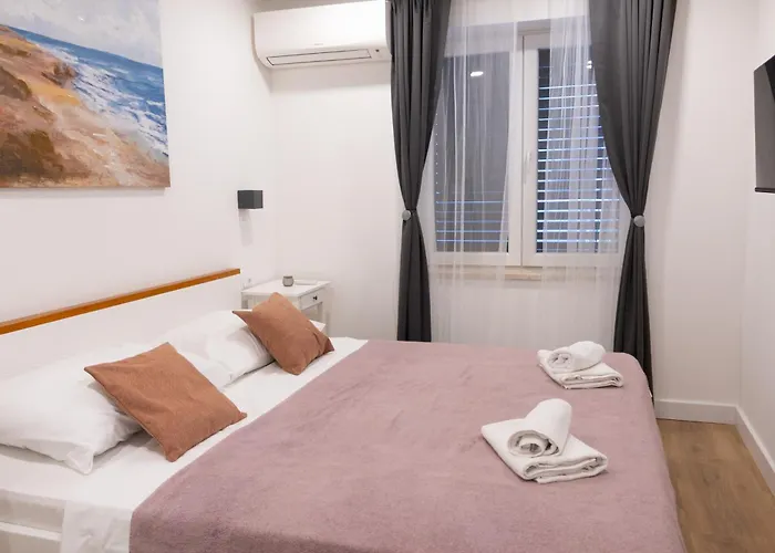 Anita Apartment